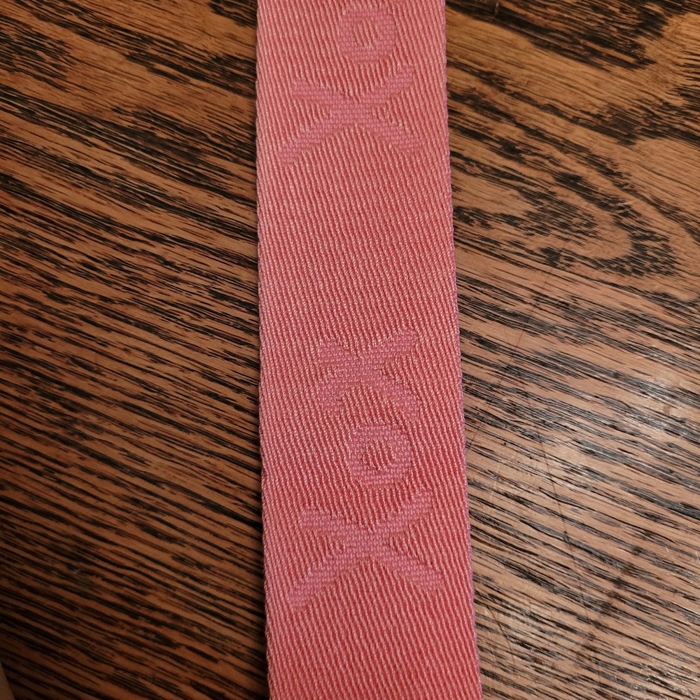 NEW VIRAL Betsey Johnson Kitsch Crossbody Football Purse 🏈🎀 - Picture 5 of 9